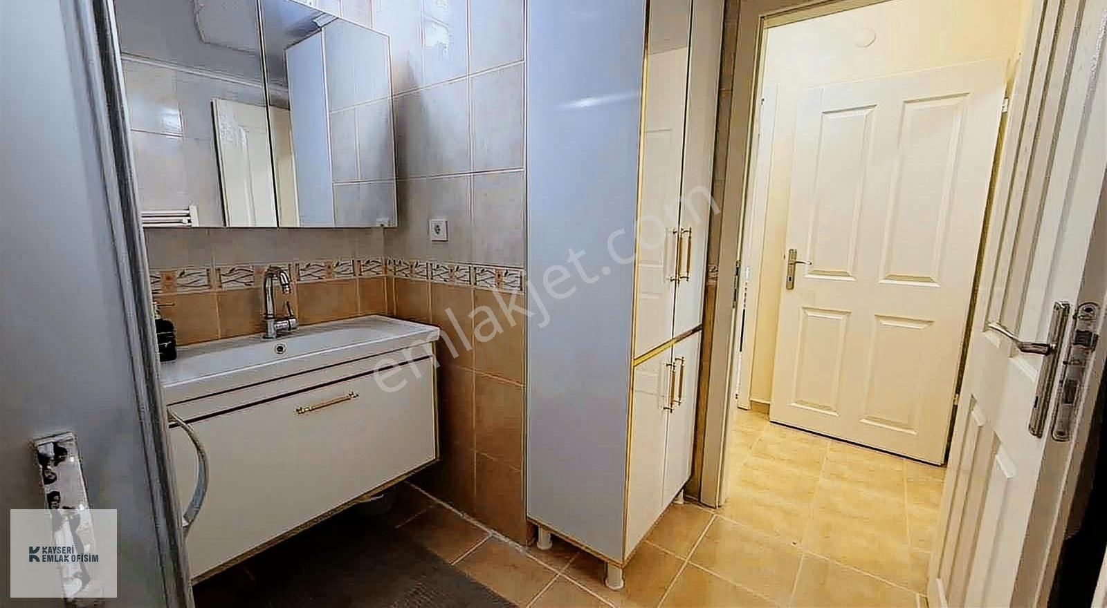 Mithatpaşa Mah. 3+1 Yapılı Daire - Görsel 8