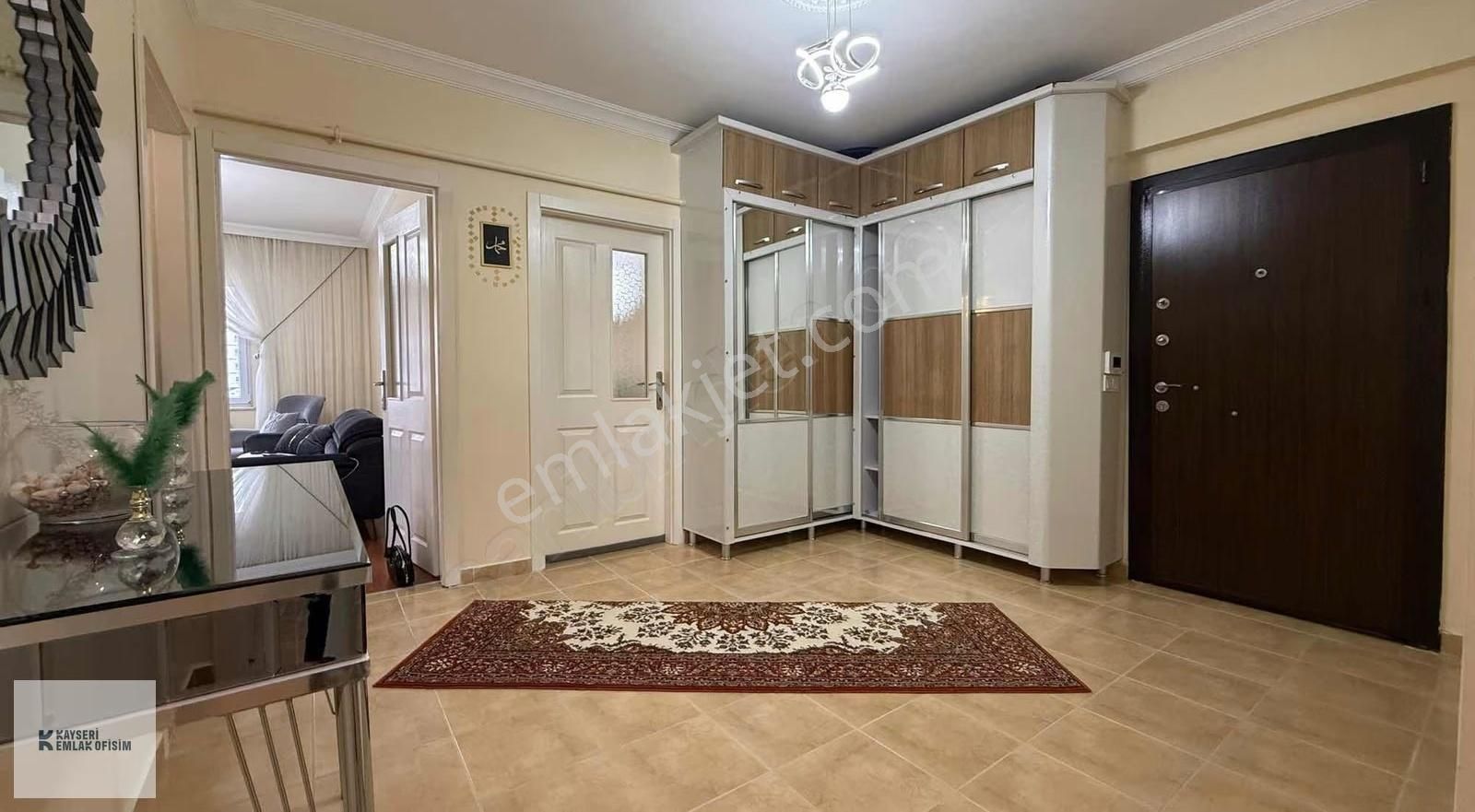 Mithatpaşa Mah. 3+1 Yapılı Daire - Görsel 12