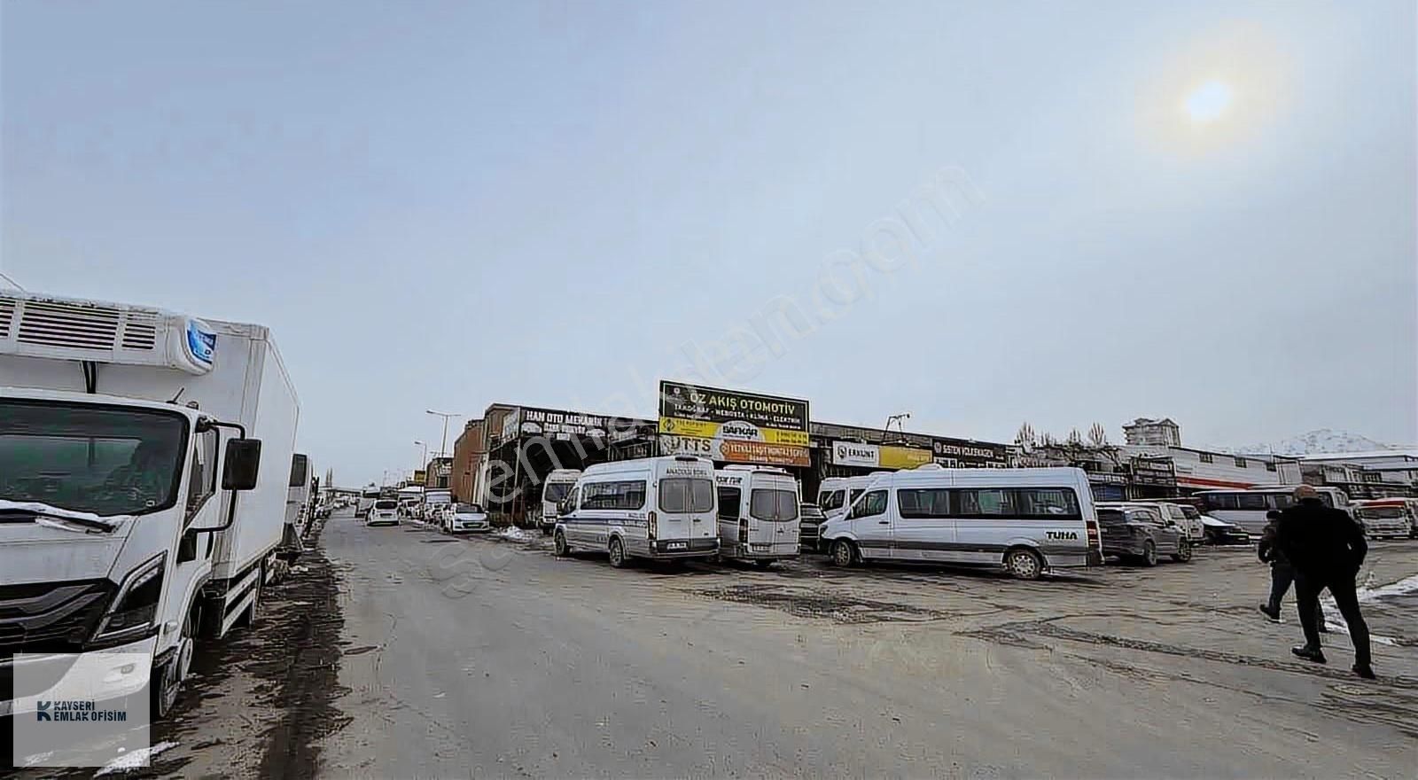 Yeni Sanayide 250 M2 Kiralık Dükkan - Görsel 15