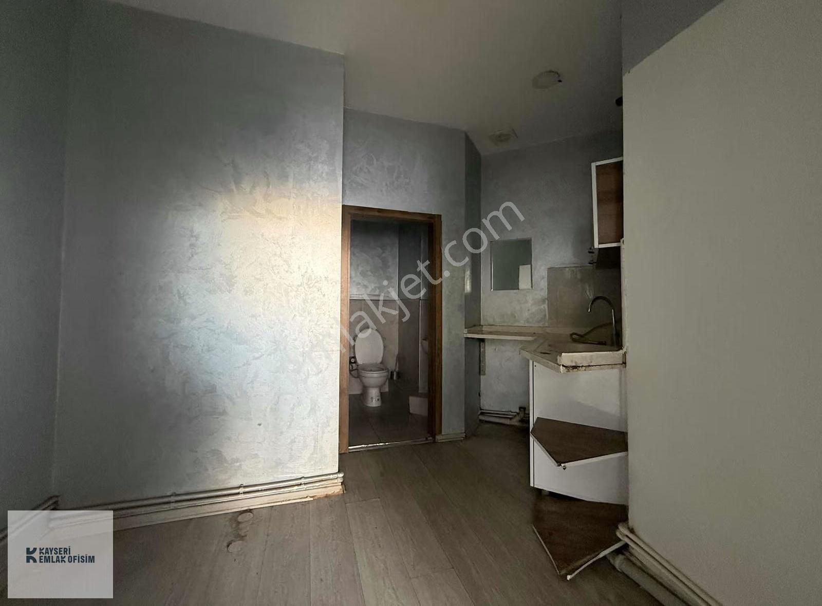 Köşk Mah. 95 M2 Kiralık Dükkan - Görsel 5