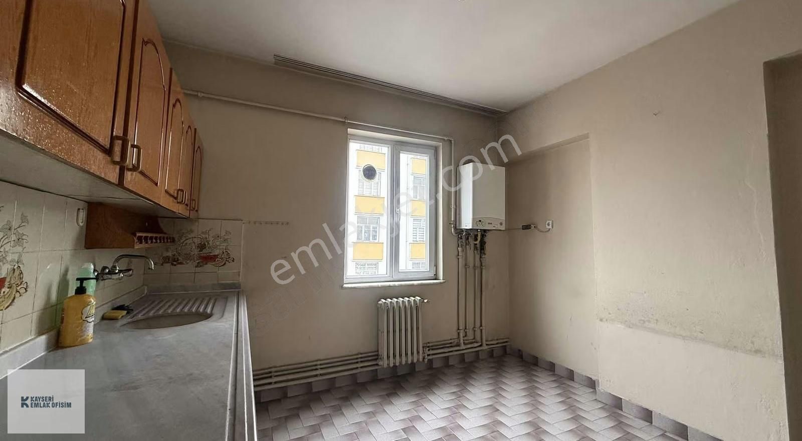 Düvenönü Cadde Üzerinde Geniş 3+1 Satılık Daire - Görsel 16