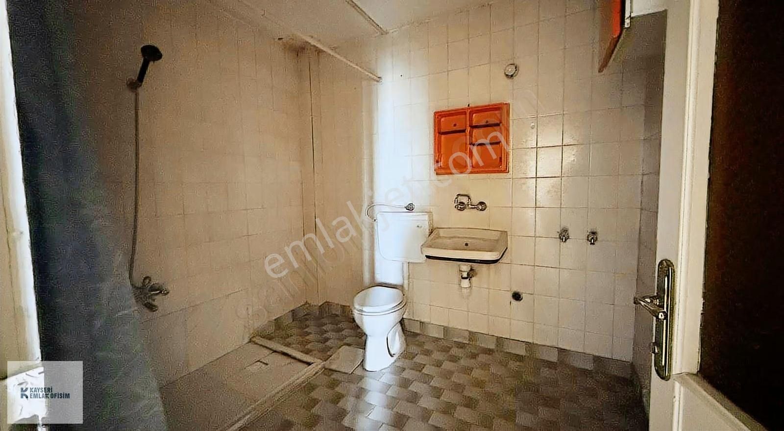 Düvenönü Cadde Üzerinde Geniş 3+1 Satılık Daire - Görsel 19