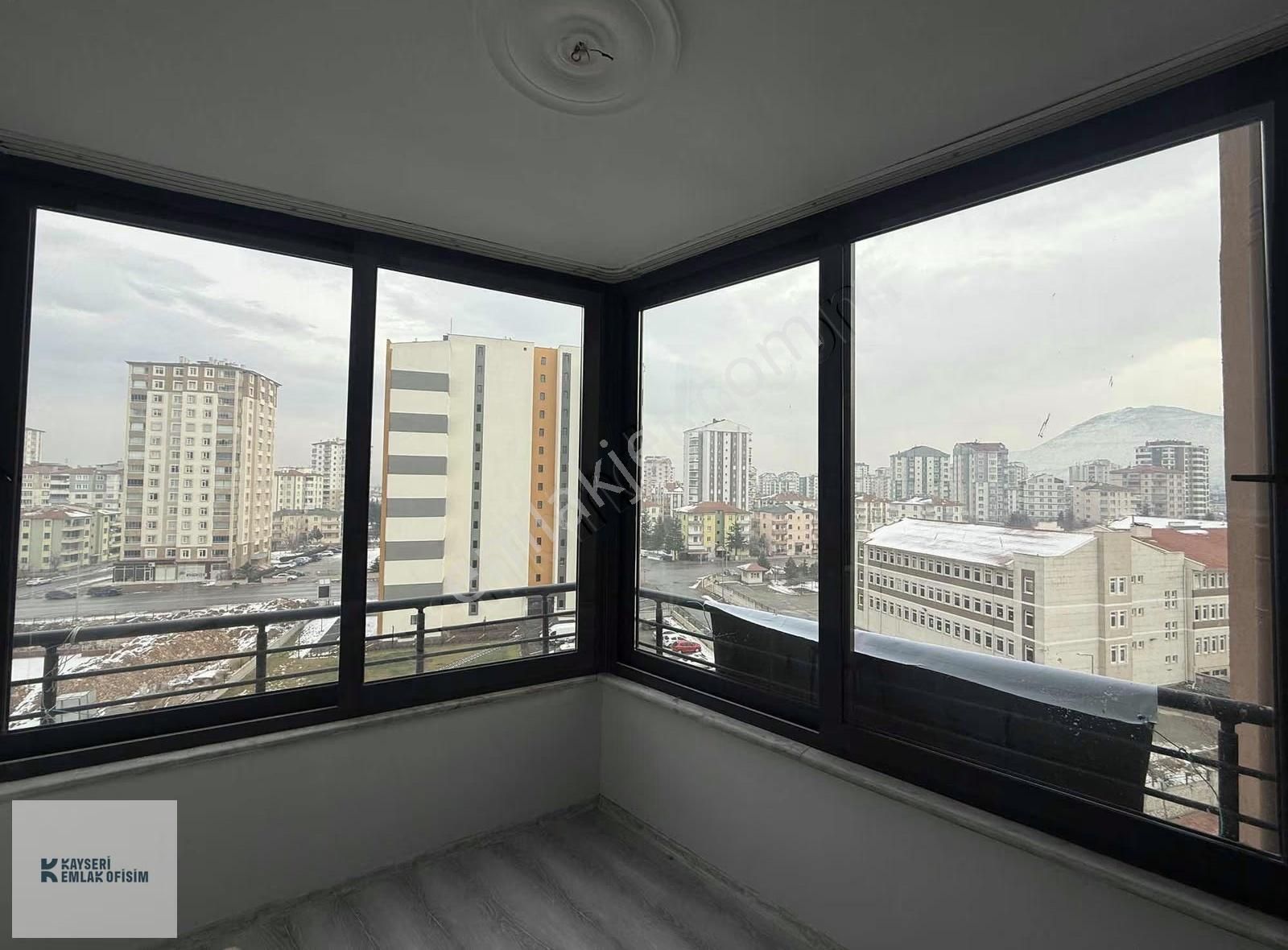 Esenyurt Mah. 3+1 Masrafsız Kiralık Daire - Görsel 6