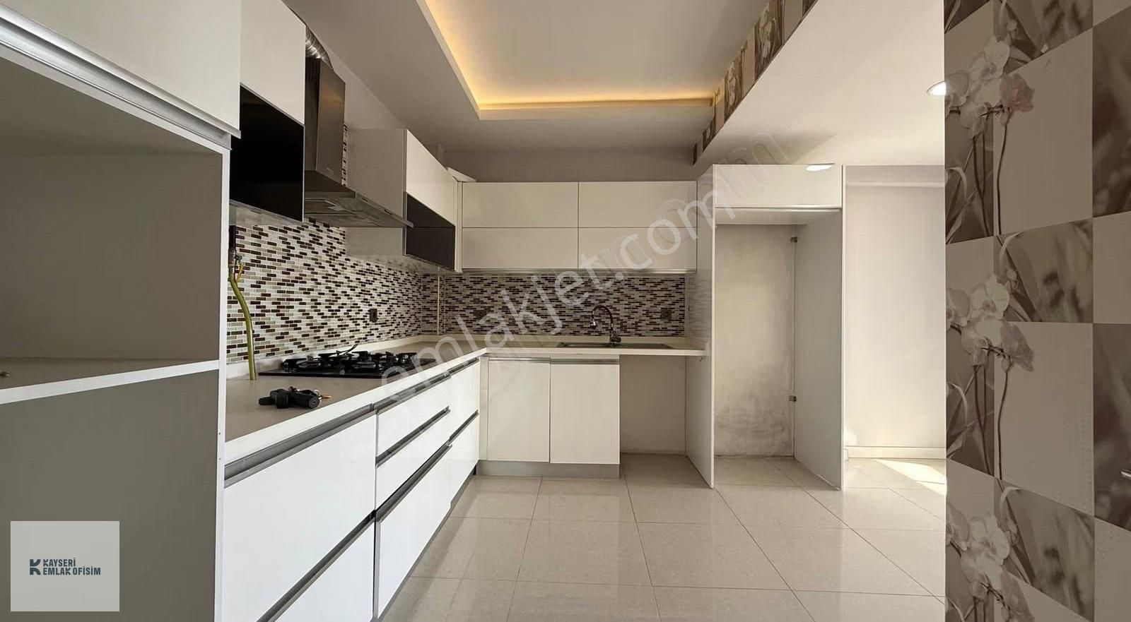 Yıldırım Beyazıt Mah. 3+1 Önü Açık Lüks Kiralık Daire - Görsel 8