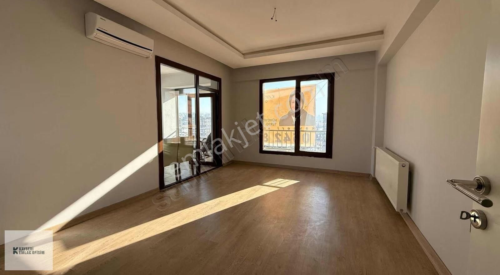 Yıldırım Beyazıt Mah. 3+1 Önü Açık Lüks Kiralık Daire - Görsel 2