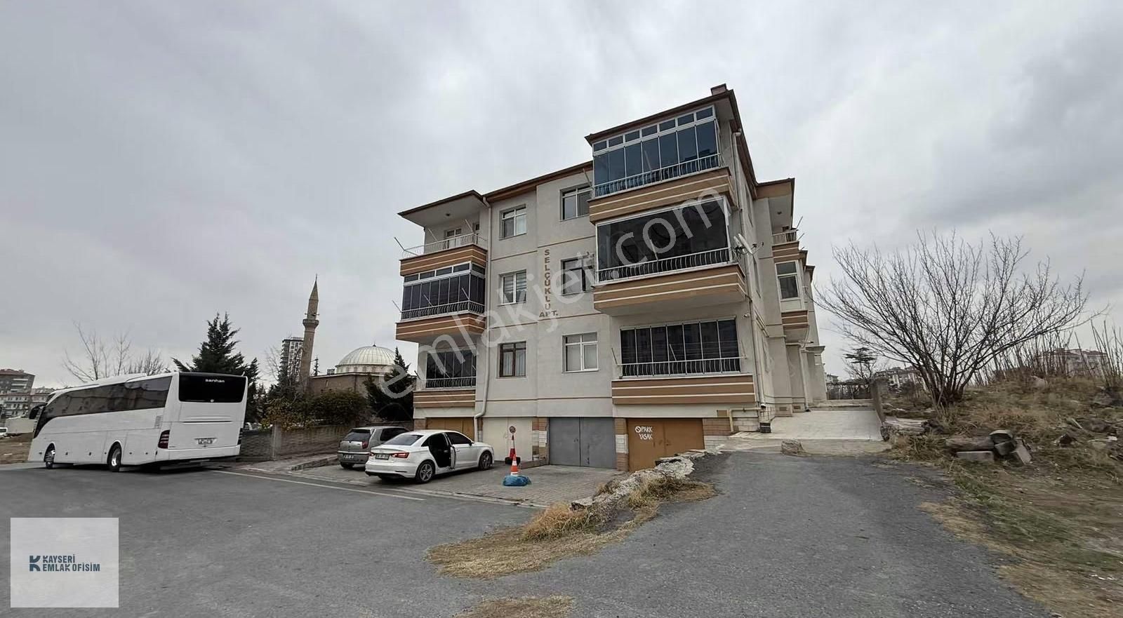 Emlak Ofisimden Battalgazi Mah. 3+1 Yapılı Yüksek Giriş Daire