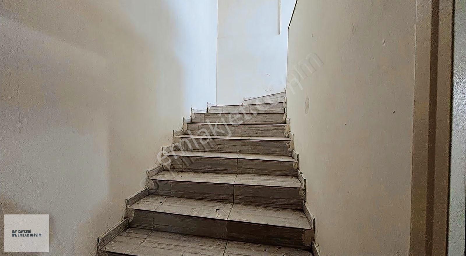 Erkilet Ertuğrul Gazi Mah.yatırımlık Bodrumlu Meskenli Dükkan - Görsel 2