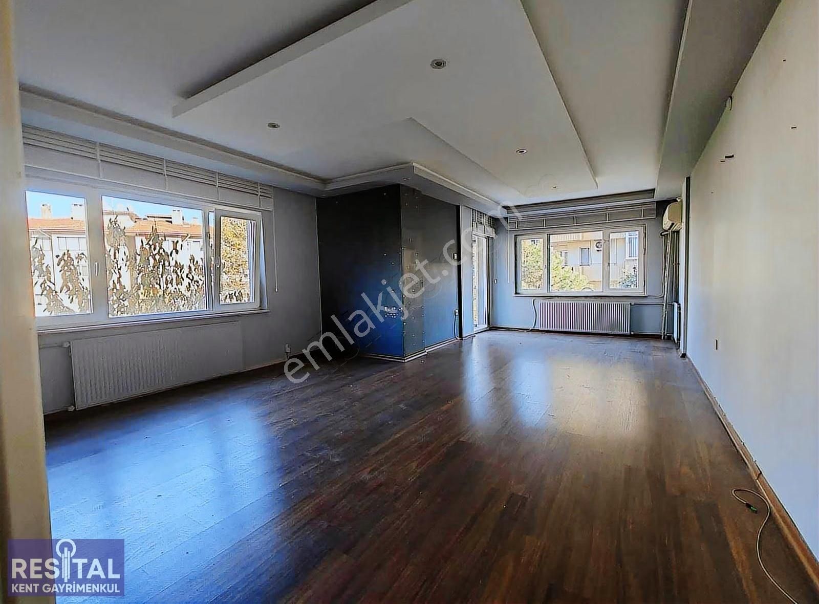 Kükürtlü Starbucks Üzerikiralık 3+1 150 M2 Daire İşyeri Olarak