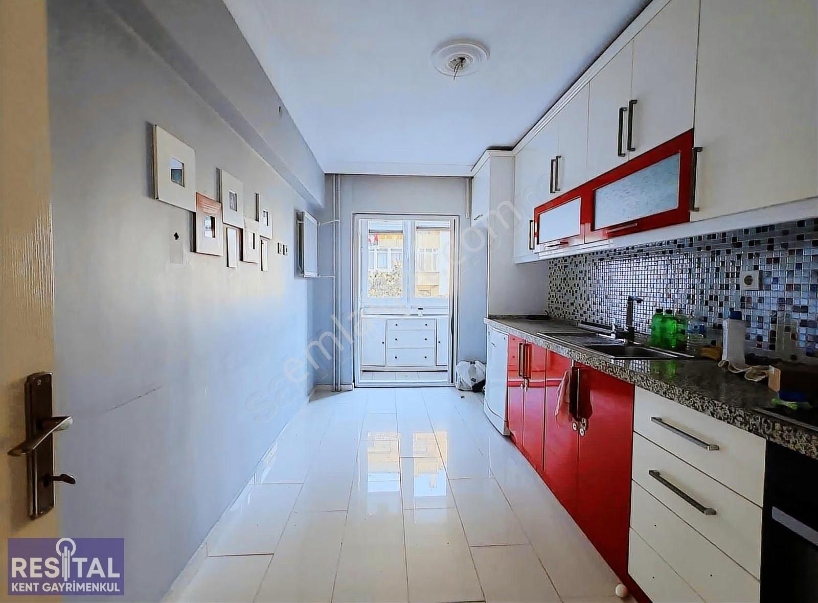 Kükürtlü Starbucks Üzerikiralık 3+1 150 M2 Daire İşyeri Olarak - Görsel 3