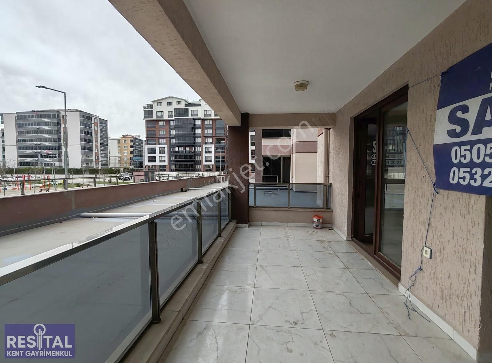 Hamitler Park Aura Evleri 3+1 Geniş Teras Kullanım Alan Önü Açık - Görsel 15