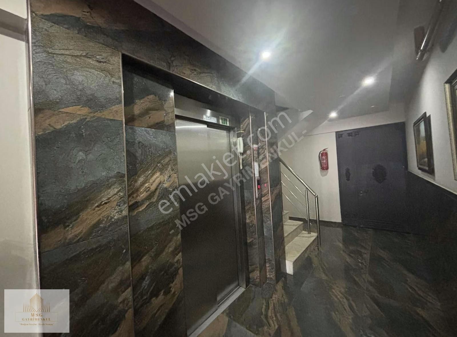 Msg'den Üçyol Metro Yakını Özel Dizayn 3+1 Satılık Daire - Görsel 11