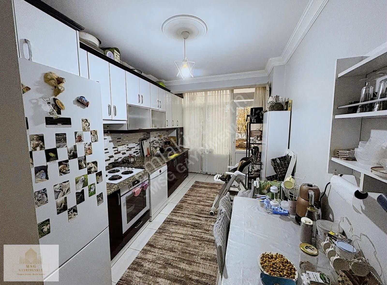 Msg'den Tarihi Asansör Yakını Müstakil Bahçeli 3+1 Bakımlı Daire - Görsel 38