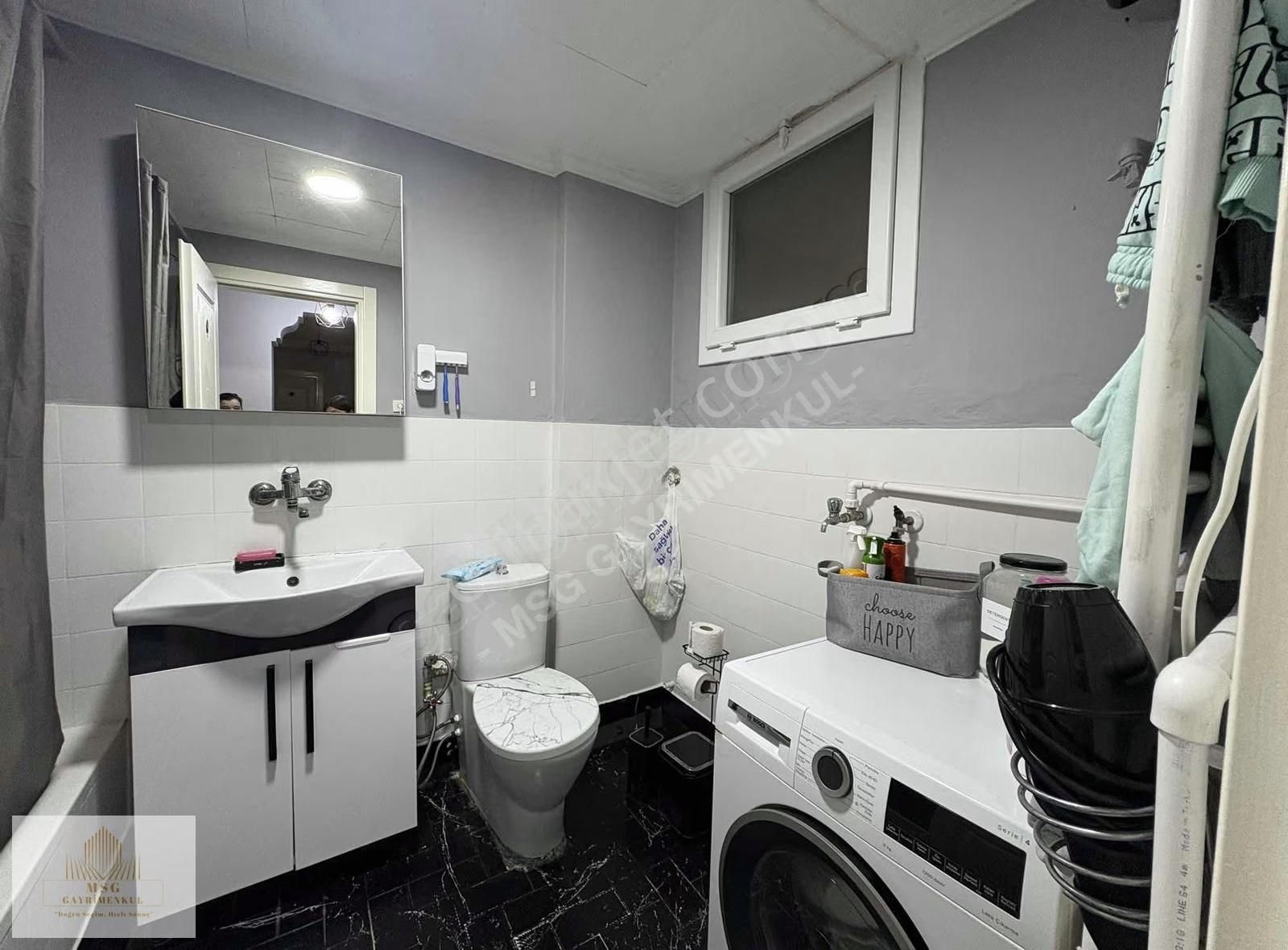 Msg'den Tarihi Asansör Yakını Müstakil Bahçeli 3+1 Bakımlı Daire - Görsel 24