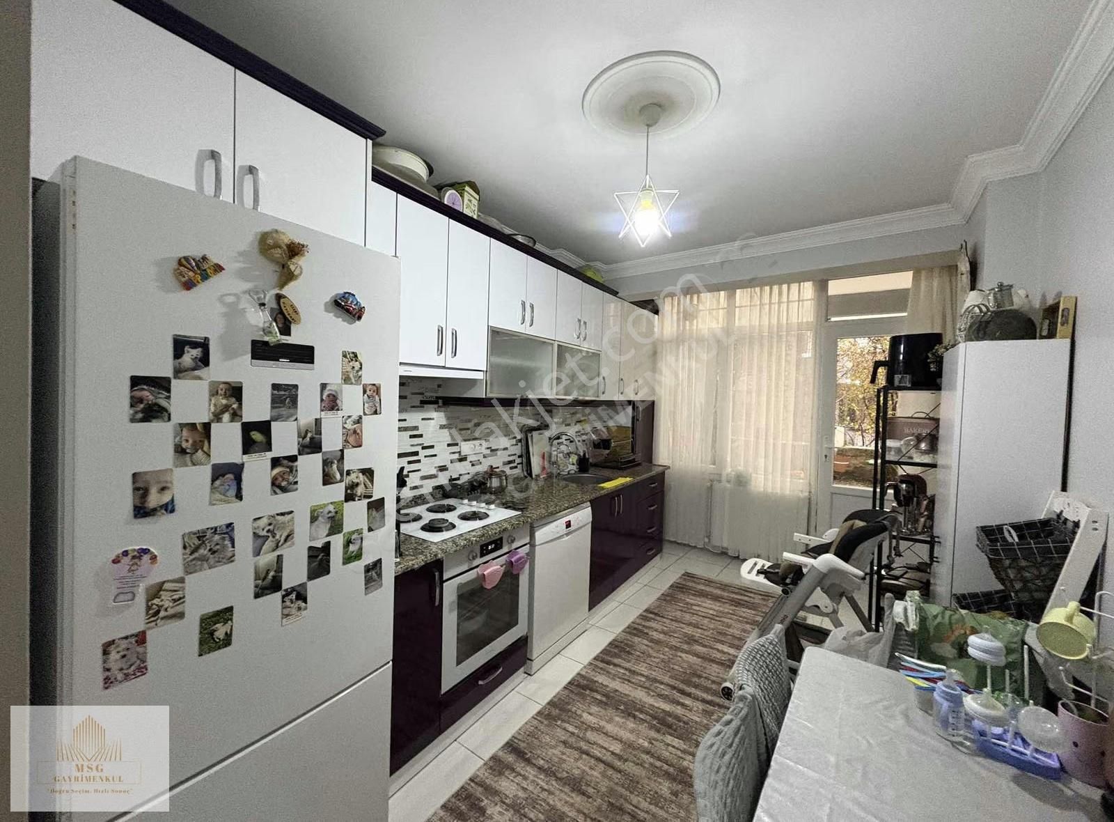 Msg'den Tarihi Asansör Yakını Müstakil Bahçeli 3+1 Bakımlı Daire - Görsel 42