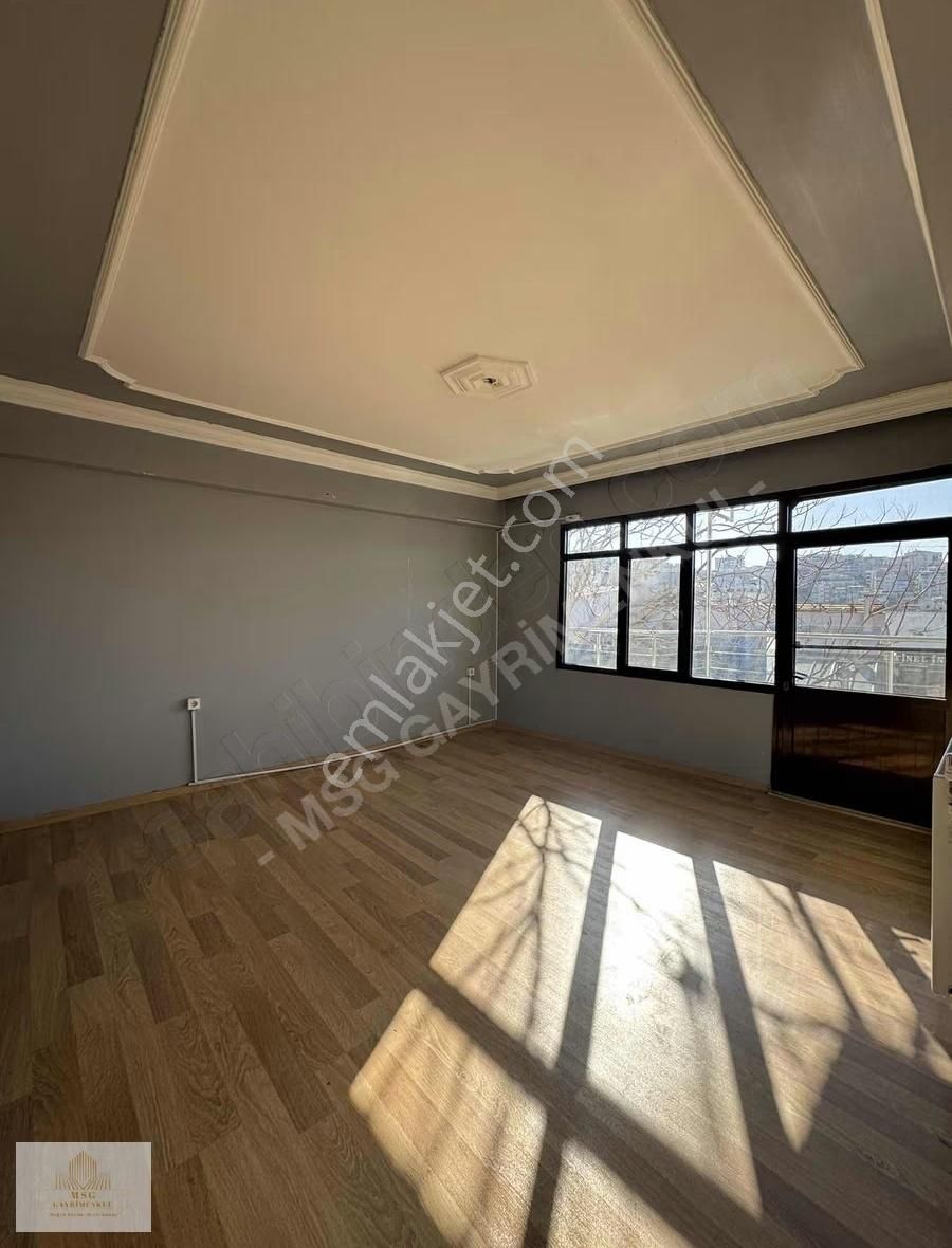 Msg'den Polat Cadde Paralelinde 4+1 - Çift Balkonlu 175 M2 Daire - Görsel 42