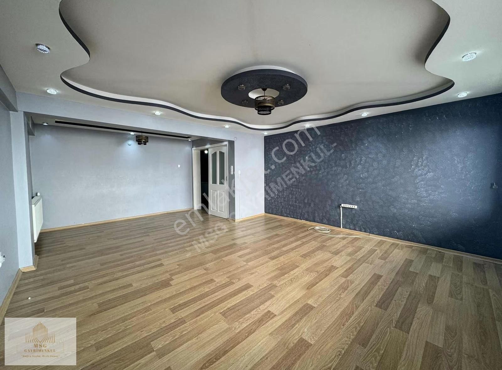 Msg'den Polat Cadde Paralelinde 4+1 - Çift Balkonlu 175 M2 Daire