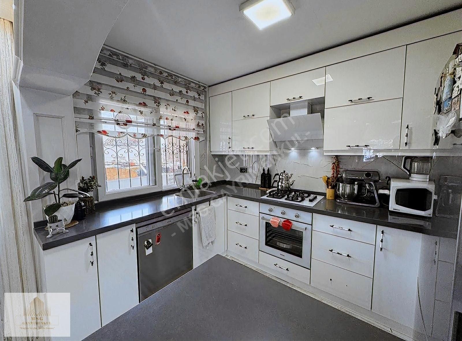 Msg'den Yeşilyurtta Önü Açık & Ferah 3+1 Arakat -tadilatlı Daire - Görsel 17