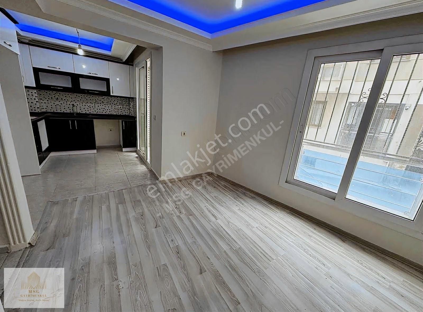 Msg'den Gülyakada 5 Yaşında Binada Ara Kat Açık Mutfak 2+1 Daire - Görsel 15