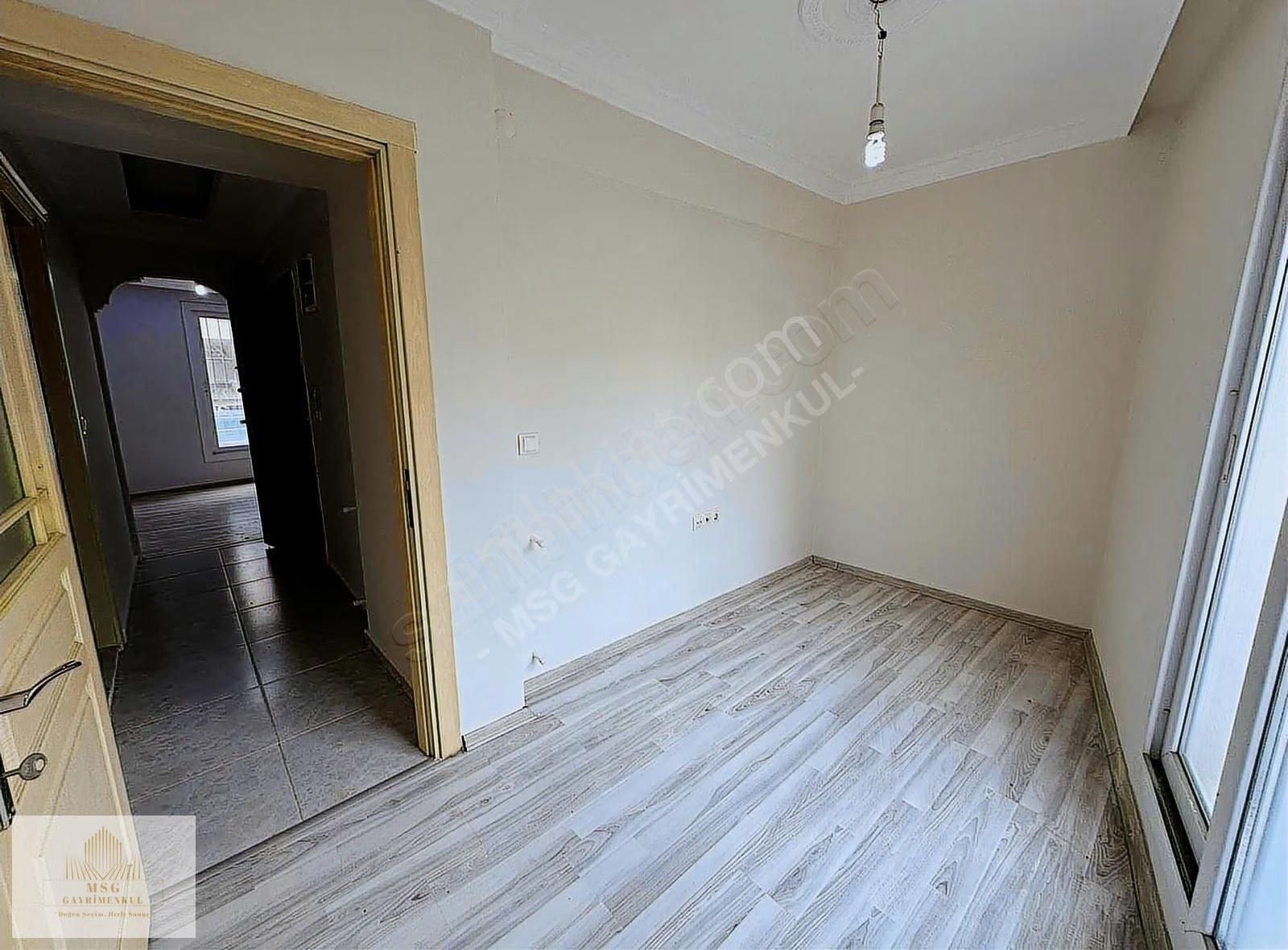 Msg'den Gülyakada 5 Yaşında Binada Ara Kat Açık Mutfak 2+1 Daire - Görsel 5