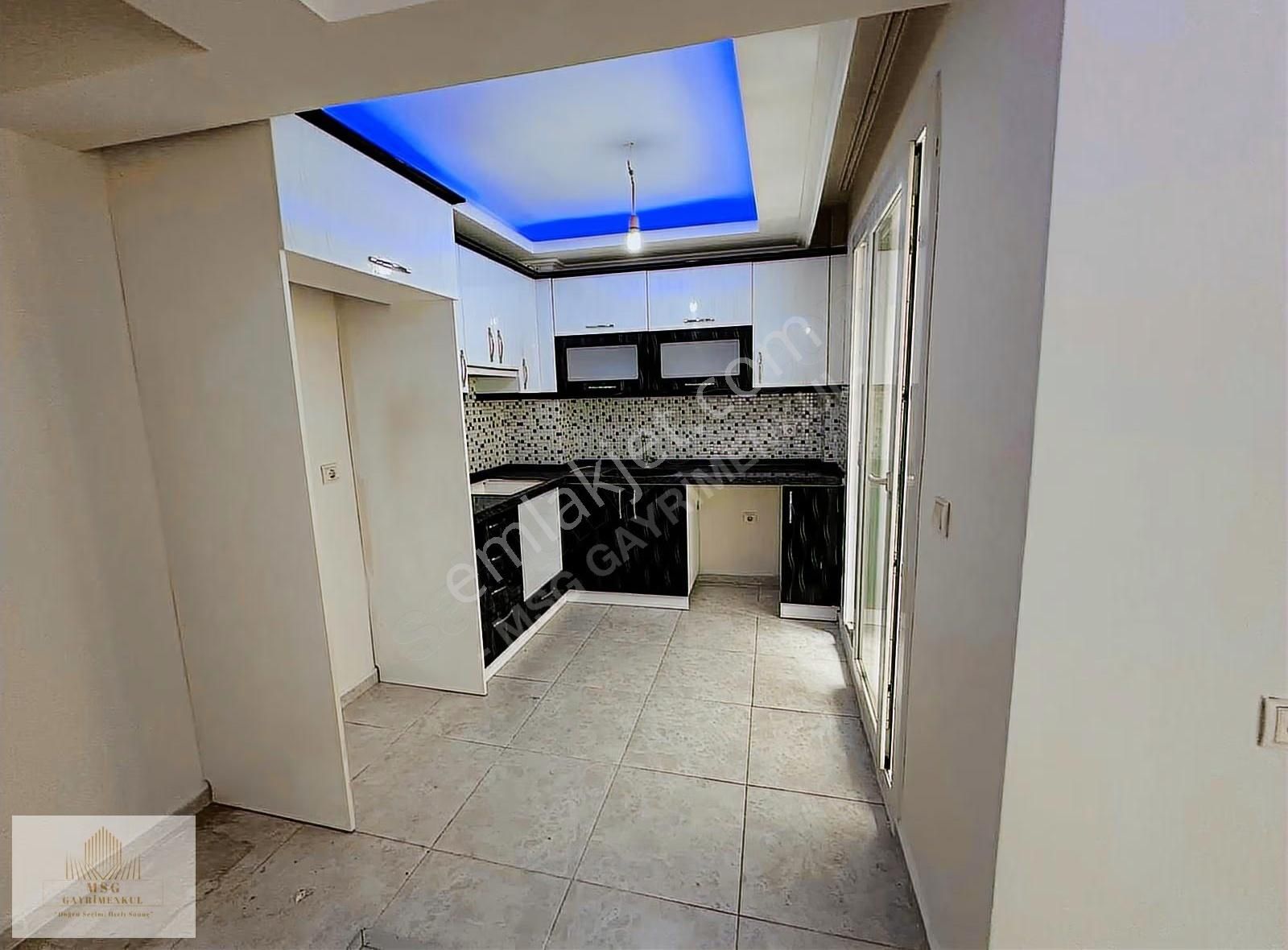Msg'den Gülyakada 5 Yaşında Binada Ara Kat Açık Mutfak 2+1 Daire - Görsel 33