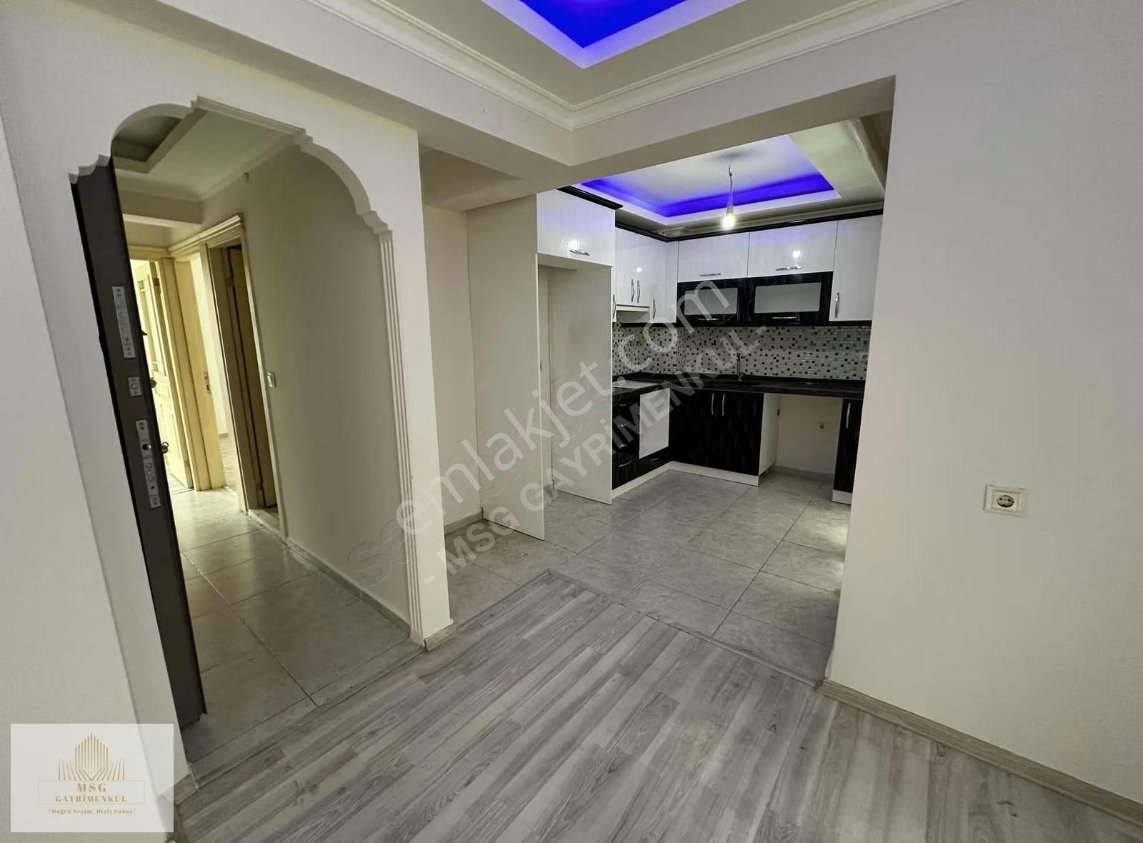 Msg'den Gülyakada 5 Yaşında Binada Ara Kat Açık Mutfak 2+1 Daire - Görsel 23
