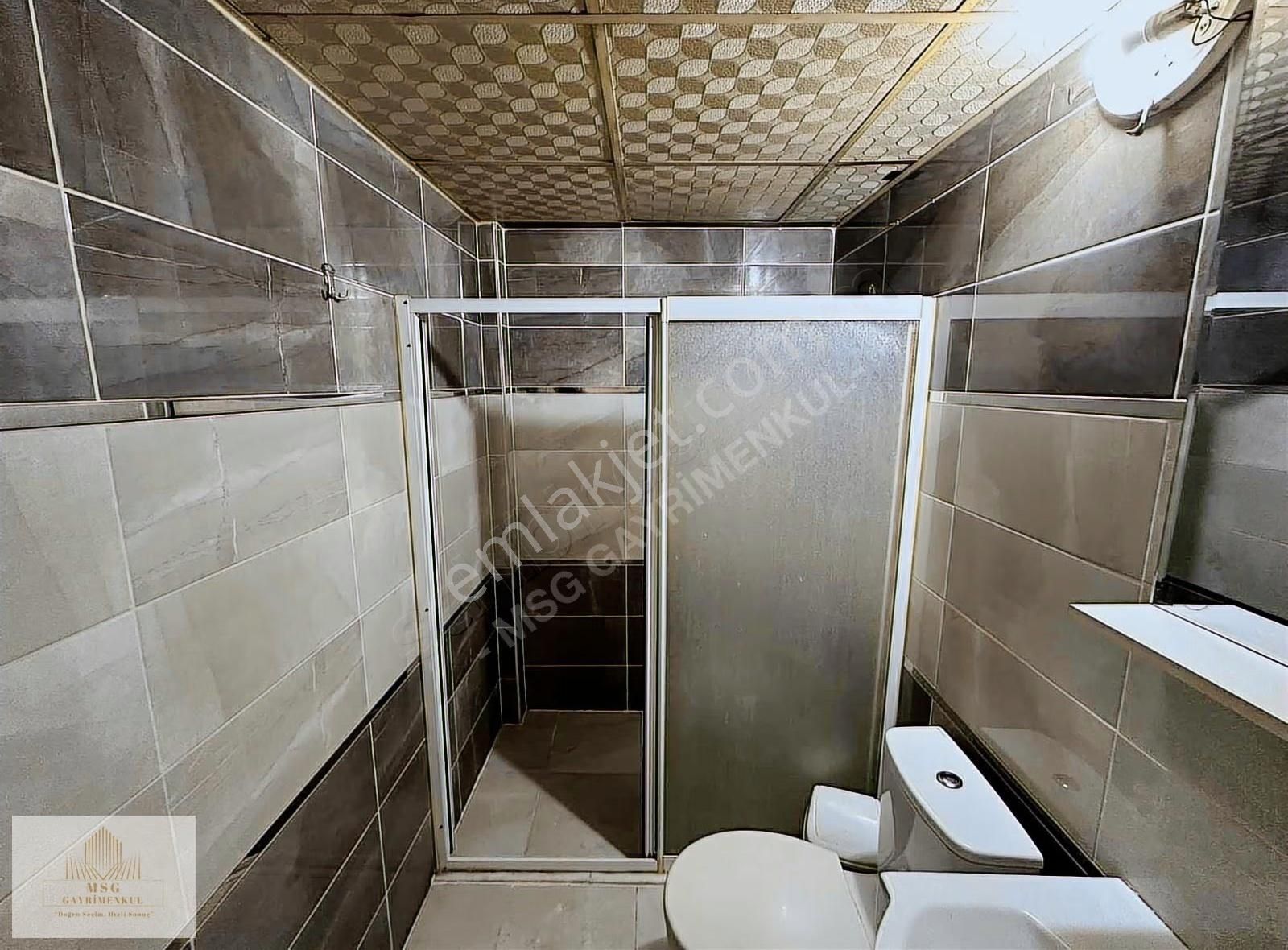 Msg'den Gülyakada 5 Yaşında Binada Ara Kat Açık Mutfak 2+1 Daire - Görsel 24