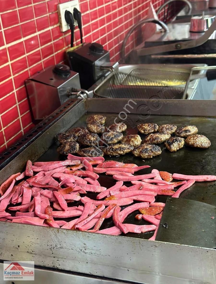 Kozyatağı Bayar Caddedesinde Devren Satılık Büfe - Görsel 18