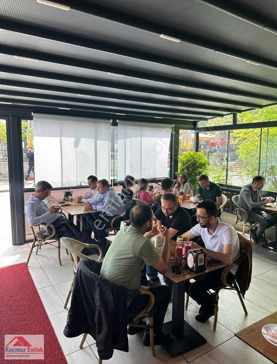 Kozyatağı Bayar Caddedesinde Devren Satılık Büfe - Görsel 6