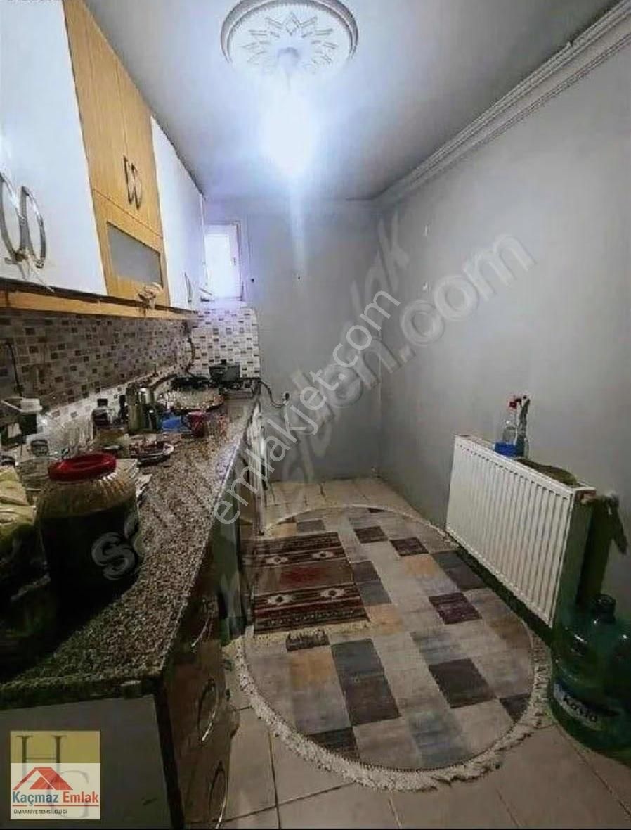 Beykoz Yenimahalle'de Satılık 103 M2 Gecekondulu Arsa - Görsel 2