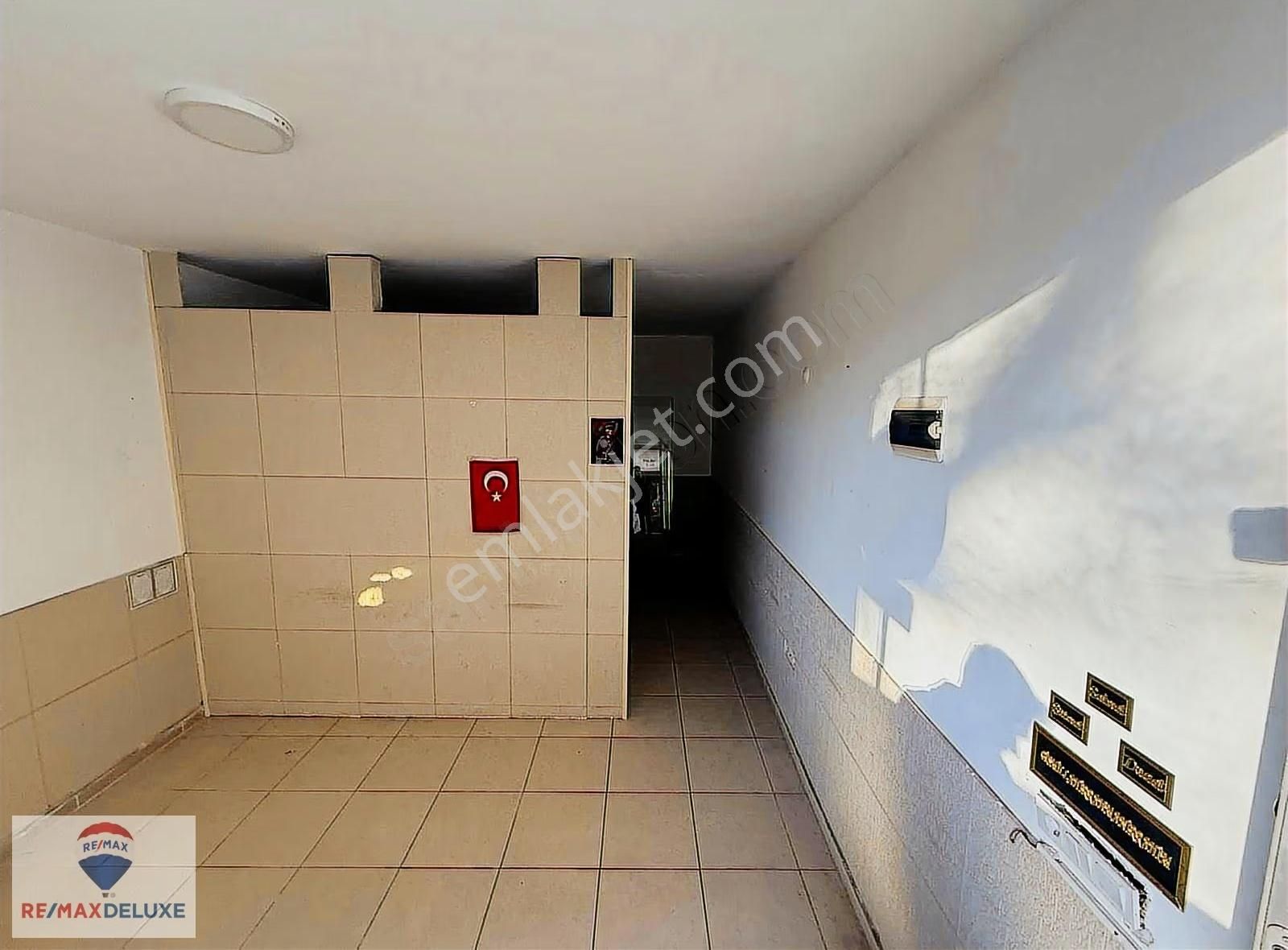 Çarşı Merkezde Tabela Değeri Yüksek Satılık Dükkan - Görsel 2