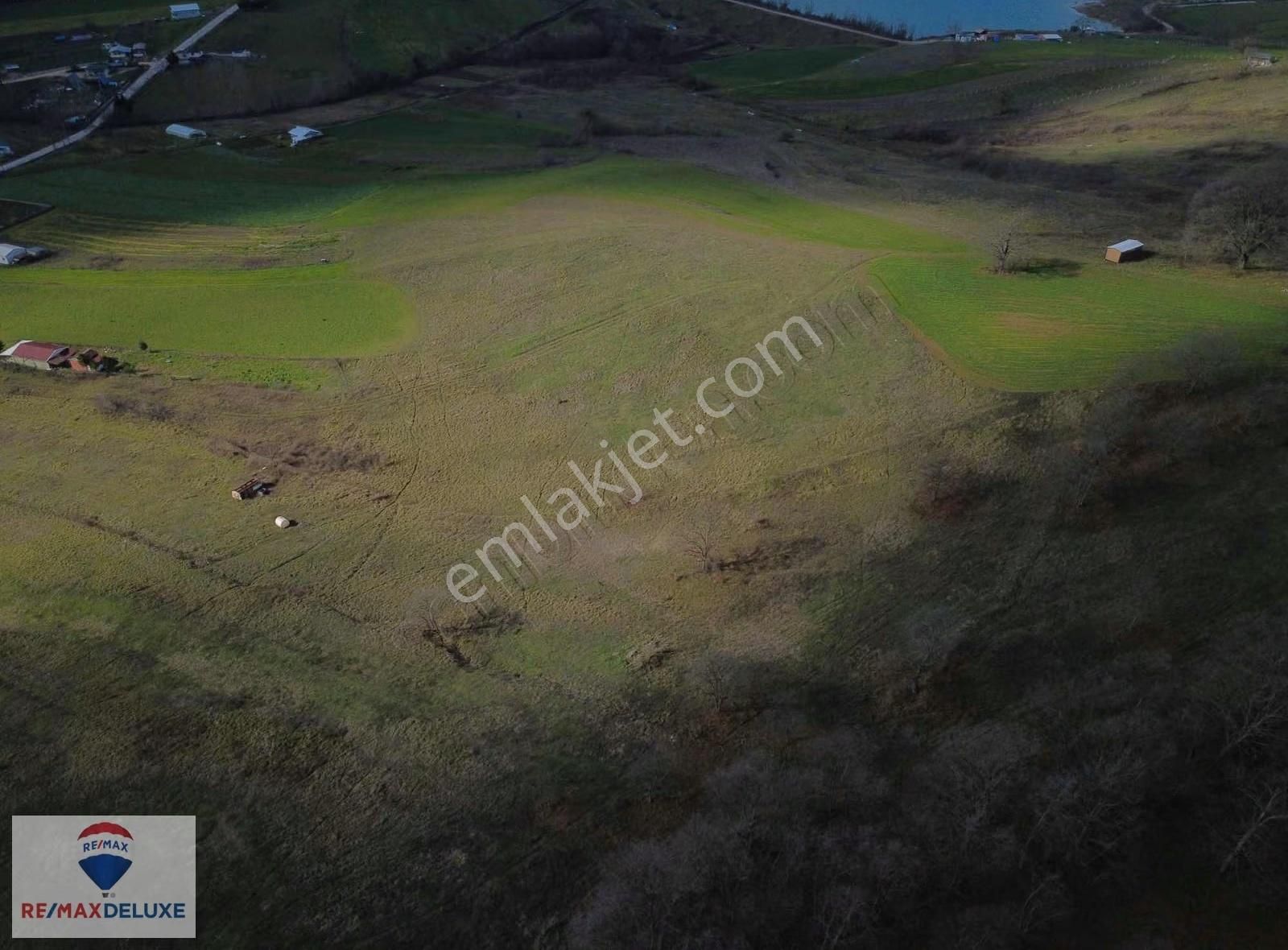 İzmit Süverler'de Satılık Göl Manzaralı 2.190 M2 Tarla - Görsel 3