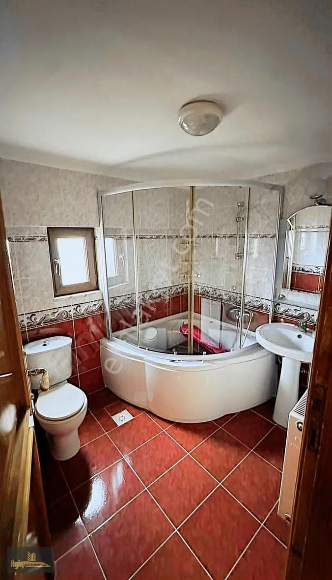 Samanlı Çınarlı Sitesin'de 4+1 Kiralık Villa - Görsel 22