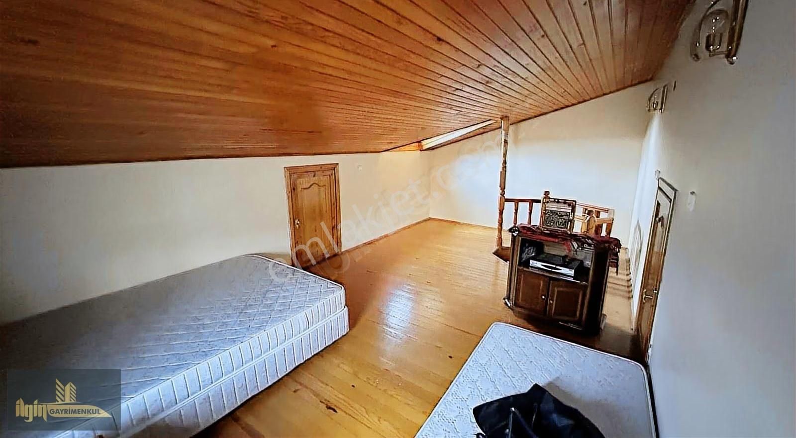 Samanlı Çınarlı Sitesin'de 4+1 Kiralık Villa - Görsel 25