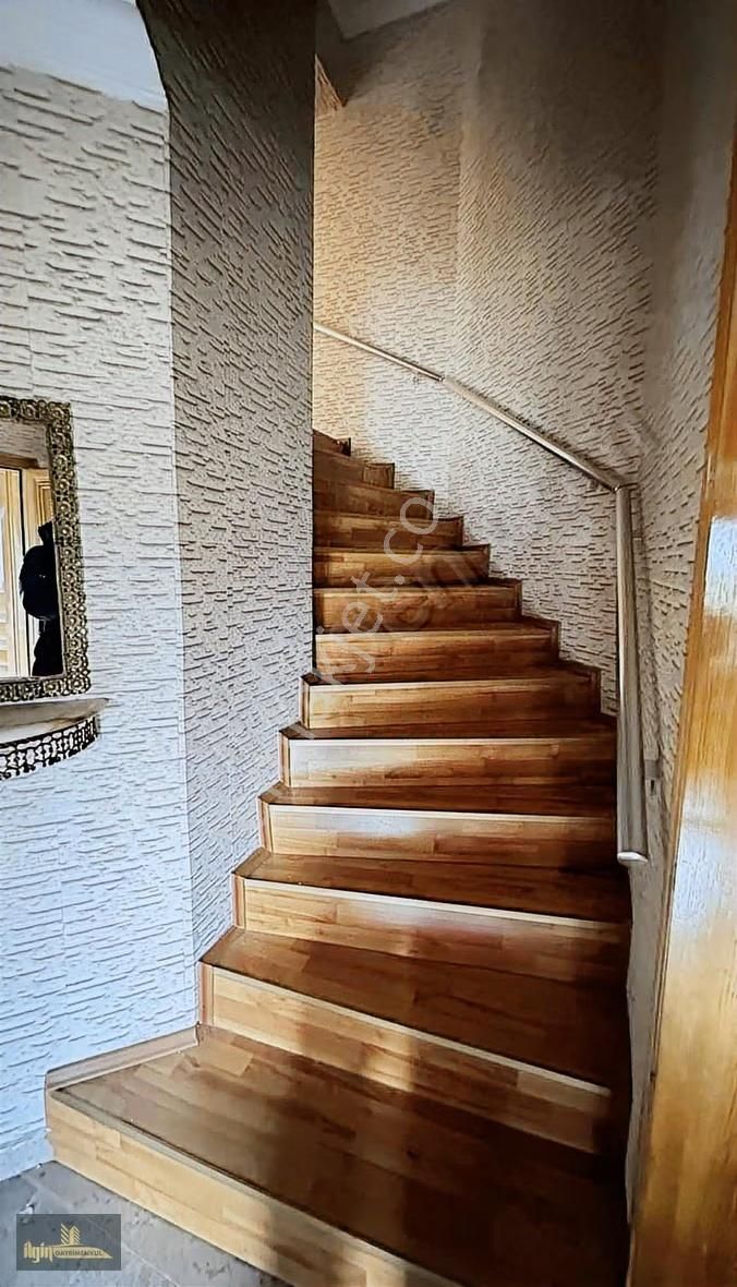 Samanlı Çınarlı Sitesin'de 4+1 Kiralık Villa - Görsel 4