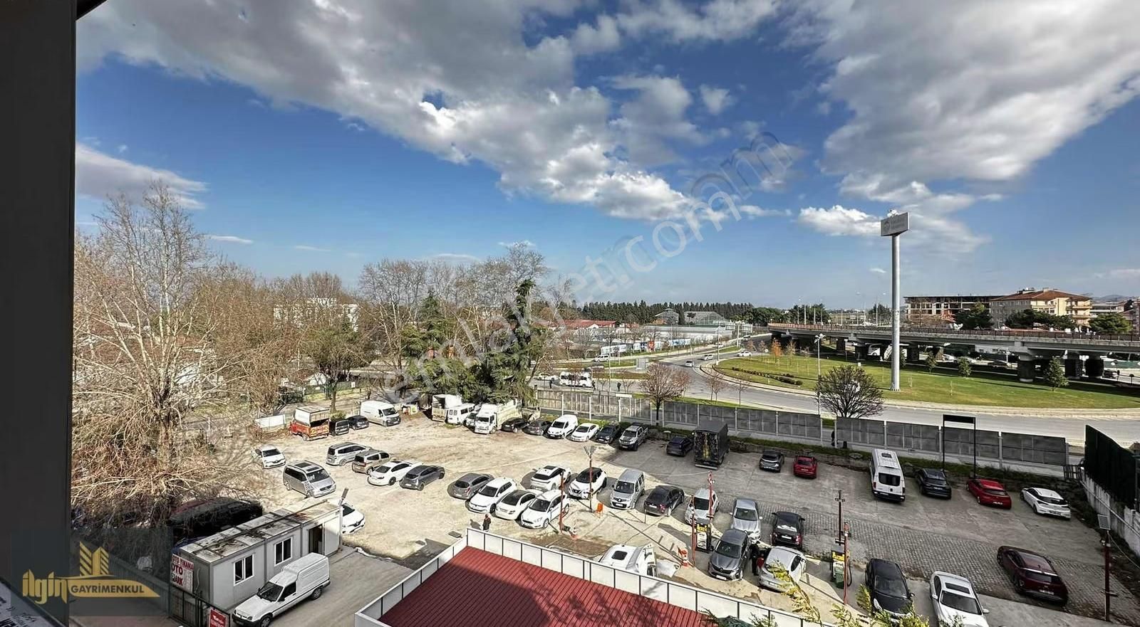 Yalova Merkez'de Geniş Ve Ferah Satılık 2+1 Daire - Görsel 13