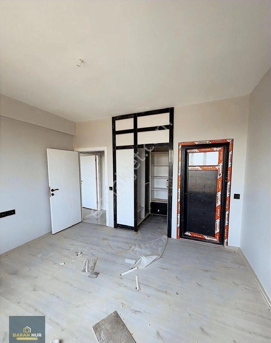 Fırsat !! Şafak Cad. 3.5+1 Sıfır Oturuma Hazır Villa ! - Görsel 8