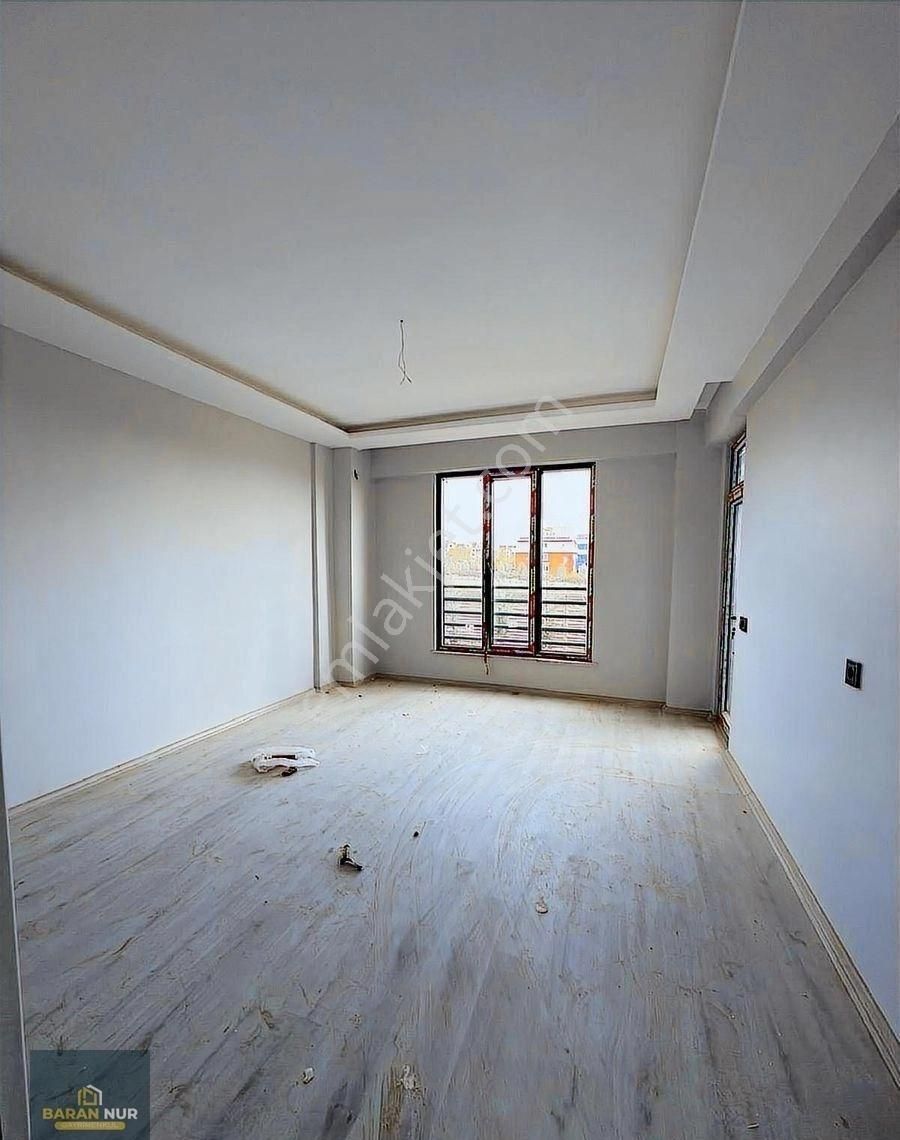 Fırsat !! Şafak Cad. 3.5+1 Sıfır Oturuma Hazır Villa ! - Görsel 20