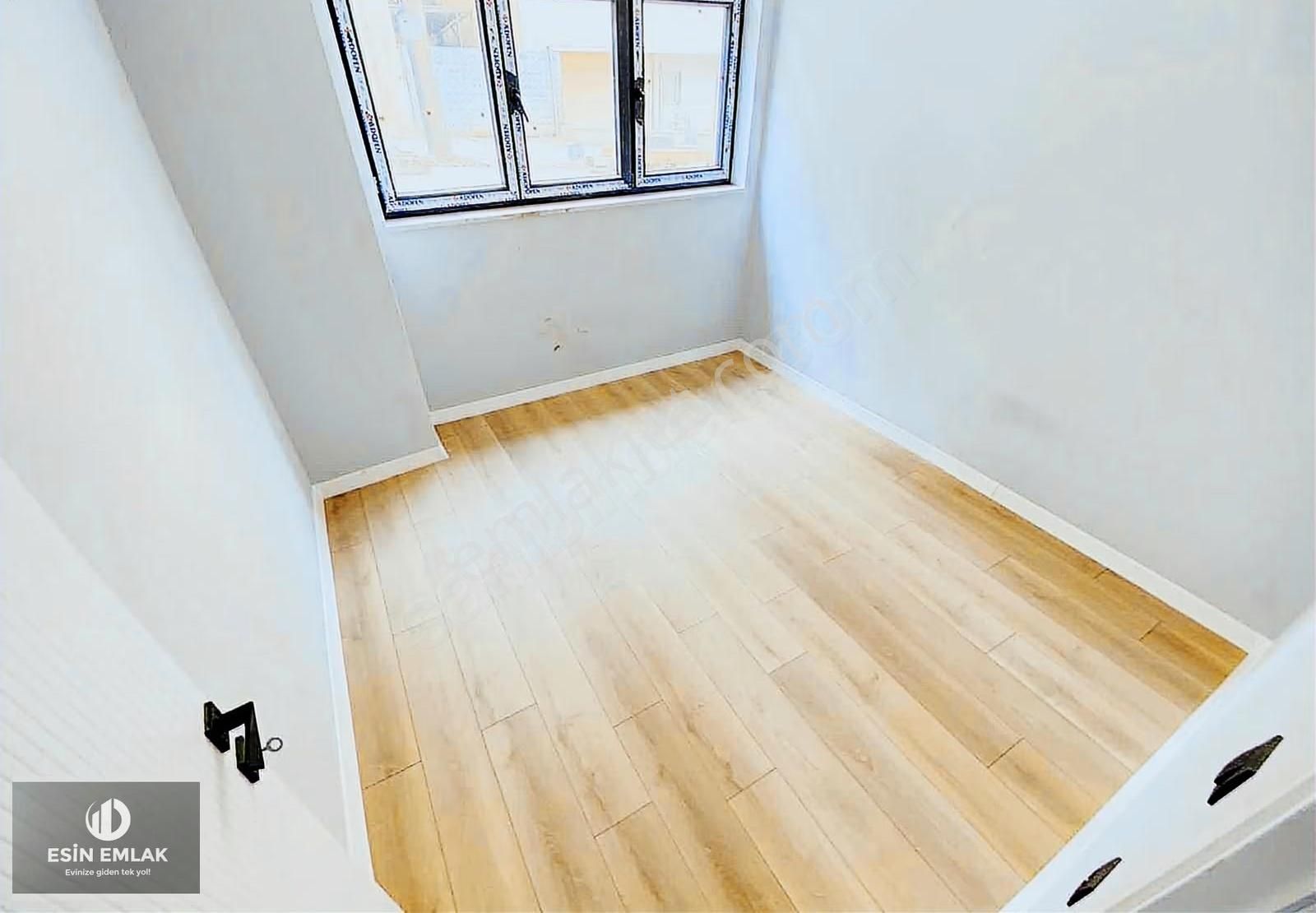 Cadde Üzerinde Yerden Isıtmalı Satılık Daire - Görsel 2