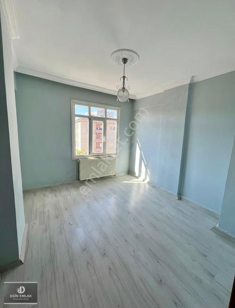 Kaynarca Mah Ferah Balkonlu Geniş M2'li Temiz 3+1 Daire - Görsel 26