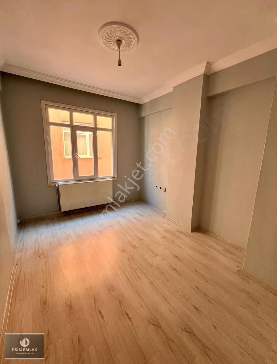 Kaynarca Mah Ferah Balkonlu Geniş M2'li Temiz 3+1 Daire - Görsel 30