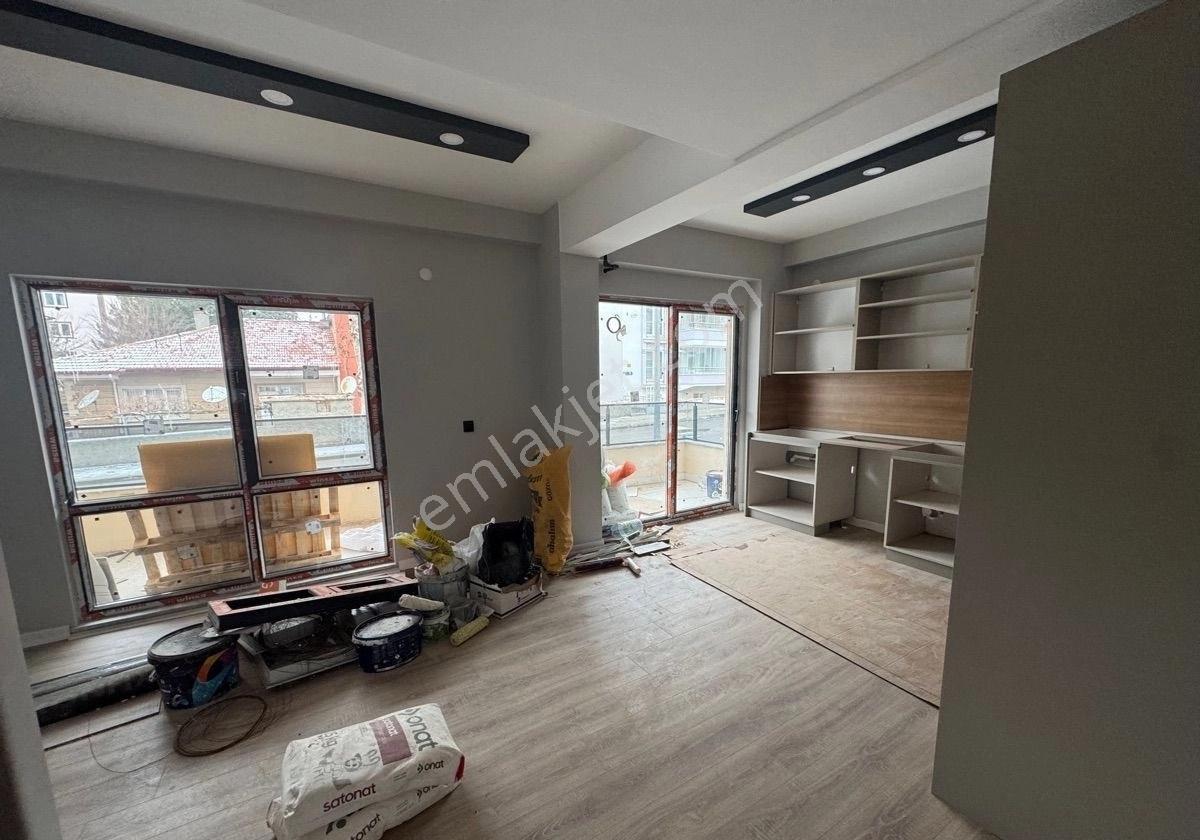Hasan Bulgur Emlaktan Bahabey Cad Familya Pastanesi Yanı Sıfır 1+1 Daire - Görsel 2