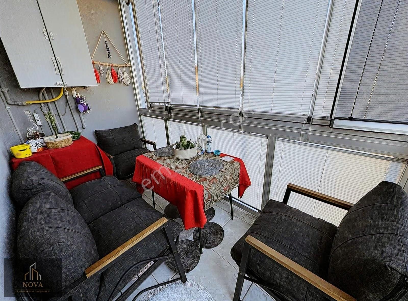 Nova'dan Hürriyet Caddesinde Geniş Arakat 2+1 Daire - Görsel 22