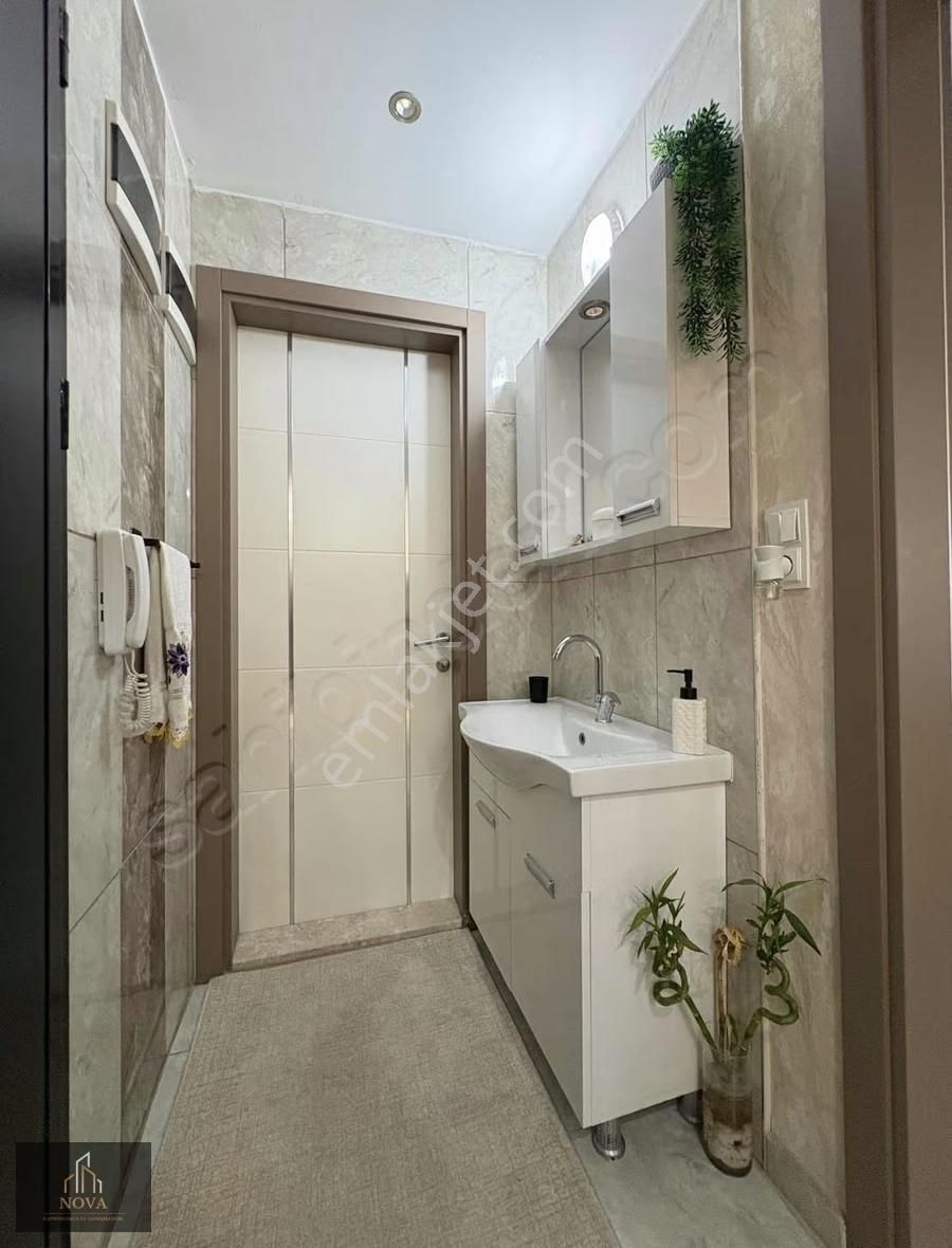 Nova'dan Hürriyet Caddesinde Geniş Arakat 2+1 Daire - Görsel 6