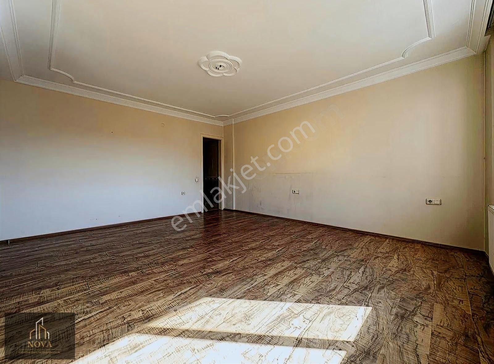 Nova Gayrimenkul'den İstiklalde Geniş 3+1 Arakat Satılık Daire - Görsel 5