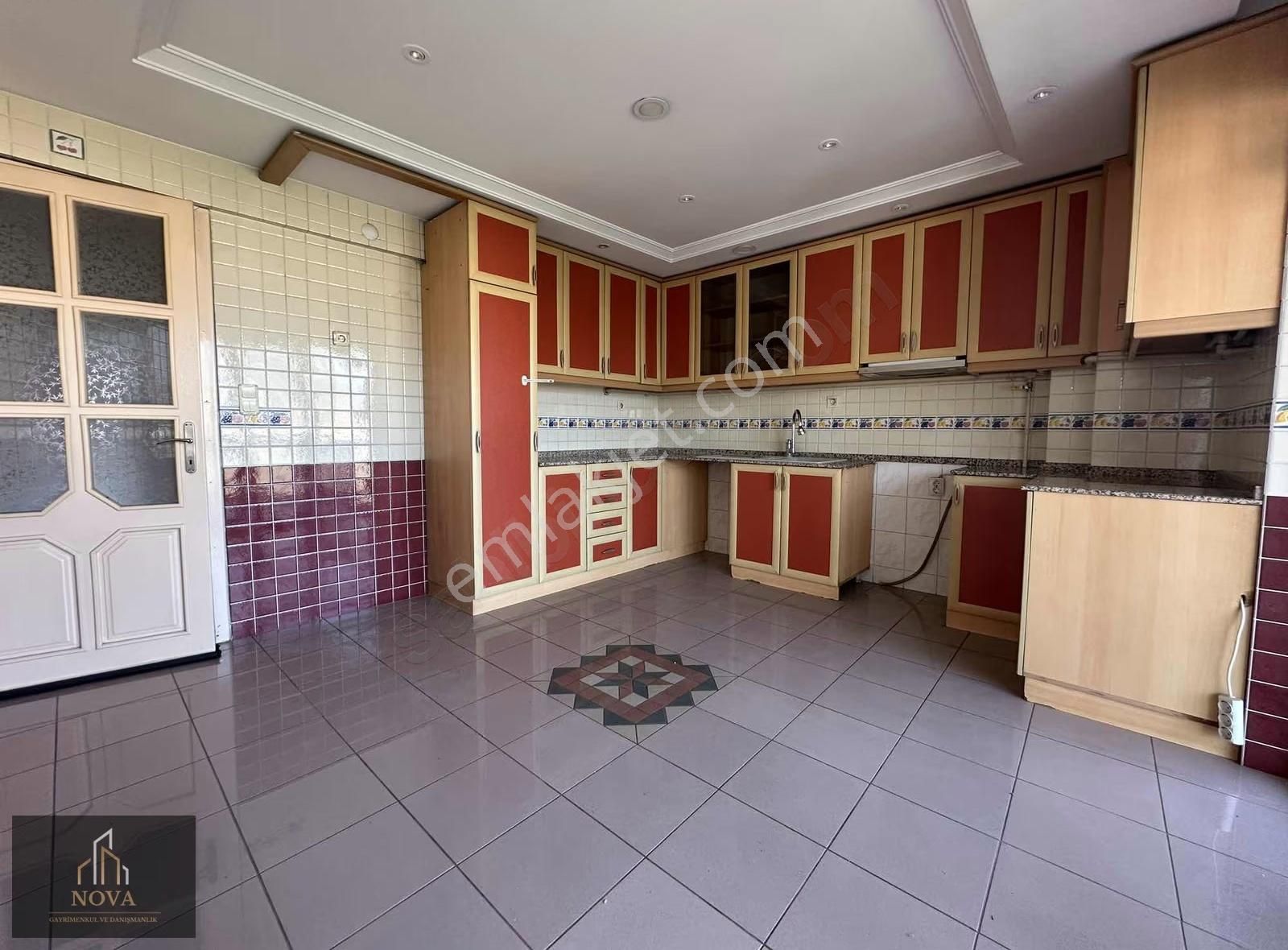 Nova Gayrimenkul'den İstiklalde Geniş 3+1 Arakat Satılık Daire - Görsel 27