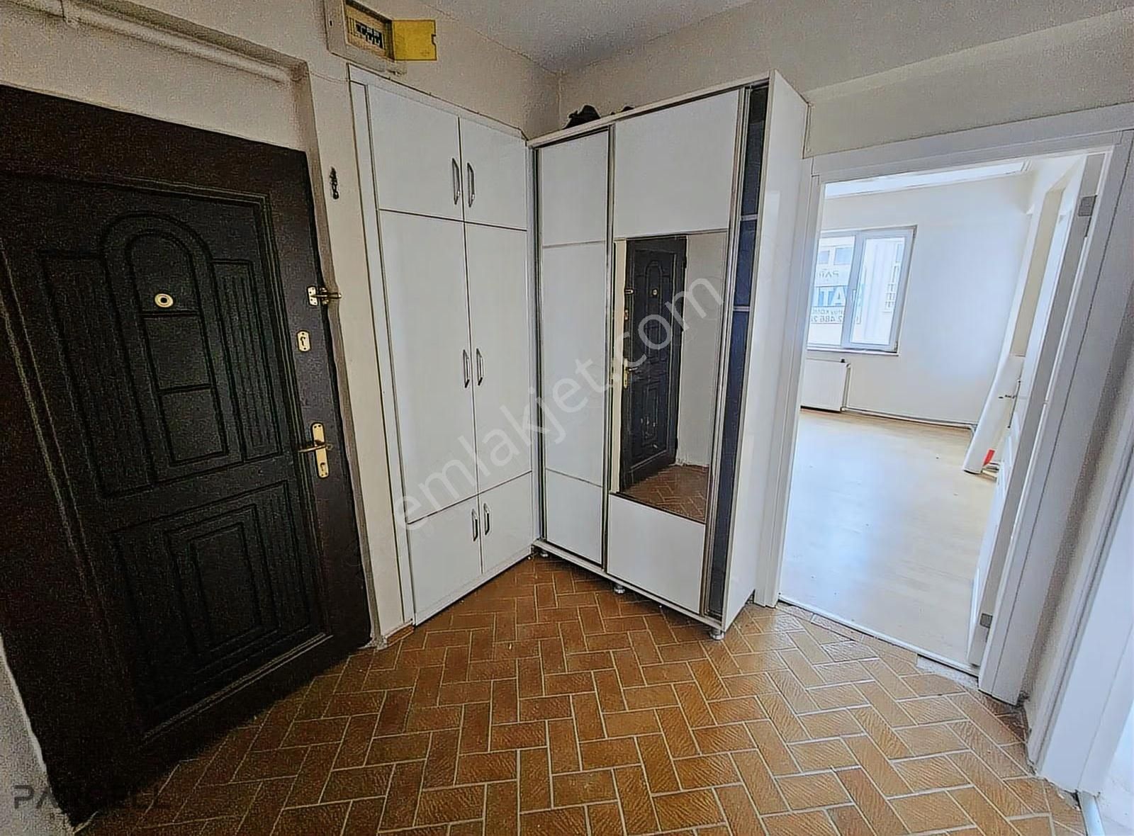 Balıkesir İli Altıeylül Mah. Çarşı Merkezde Satılık 2+1 Daire - Görsel 20