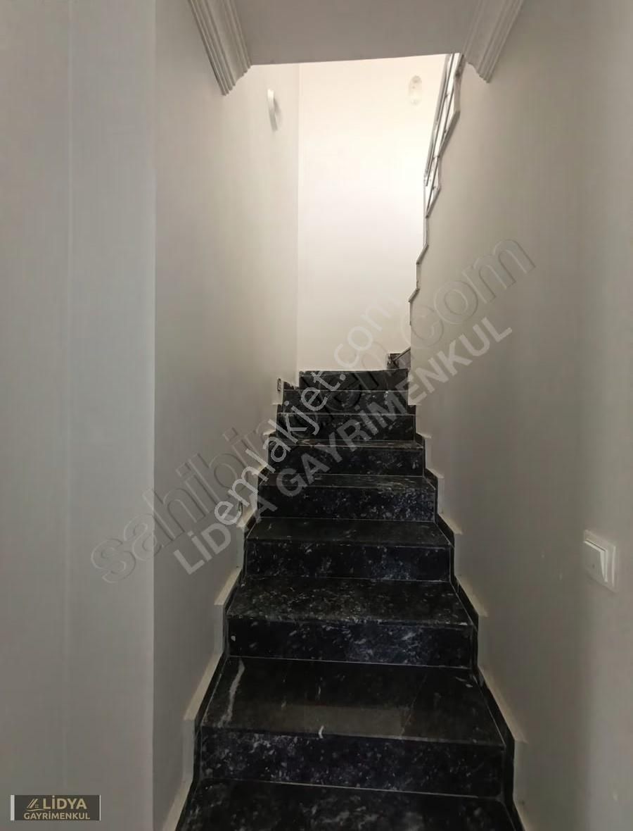 Deniz Manzaralı İskanlı Villa - Görsel 3