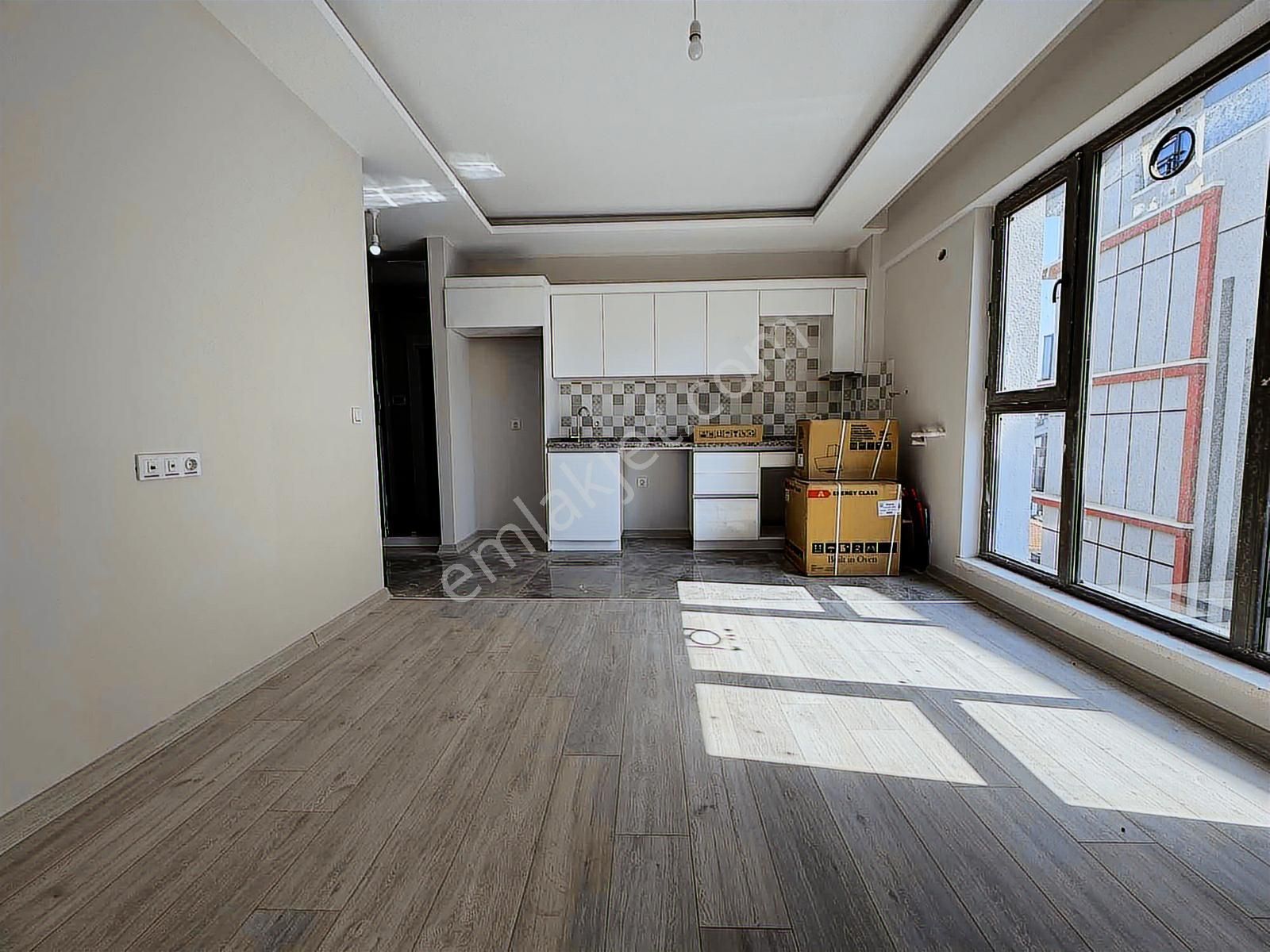 Alaçatıdan İncekte Site Konseptinde Geniş Kullanımlı Kiralık 1+1