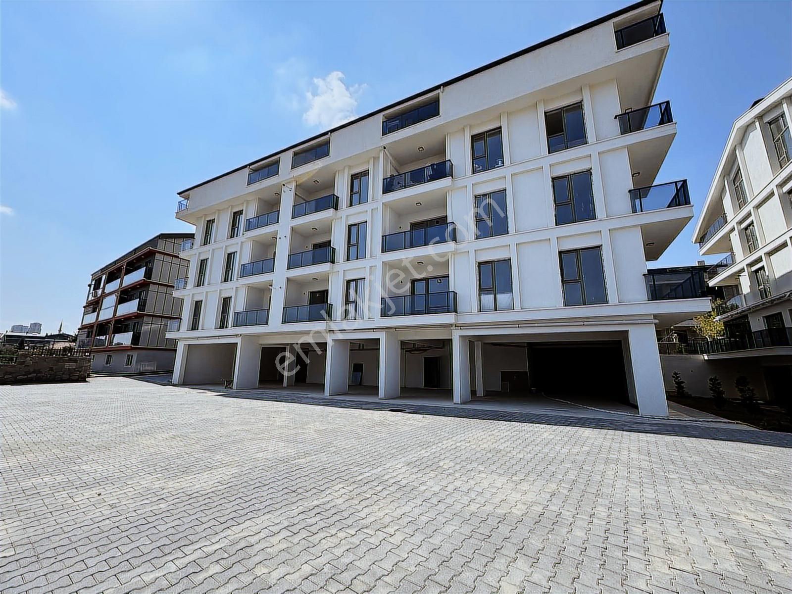 Alaçatıdan İncekte Site Konseptinde Geniş Kullanımlı Kiralık 1+1 - Görsel 27