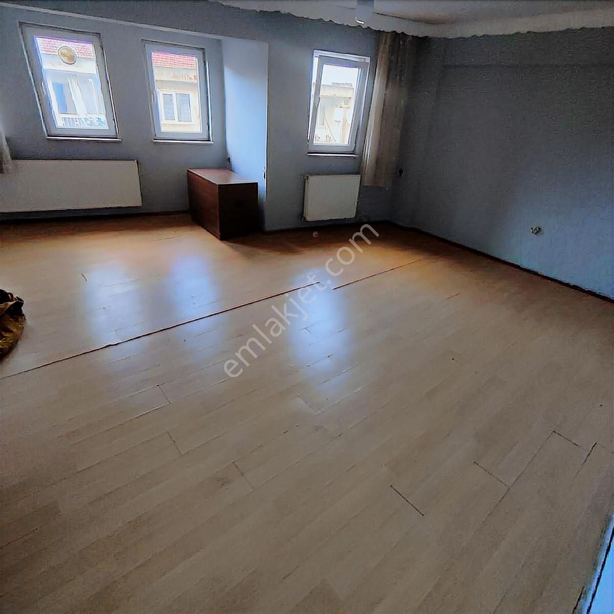 Cemal Emlak Bursa Yıldırım İncirli Cd 3+1 Çift Cephe 2 Balkon M - Görsel 9